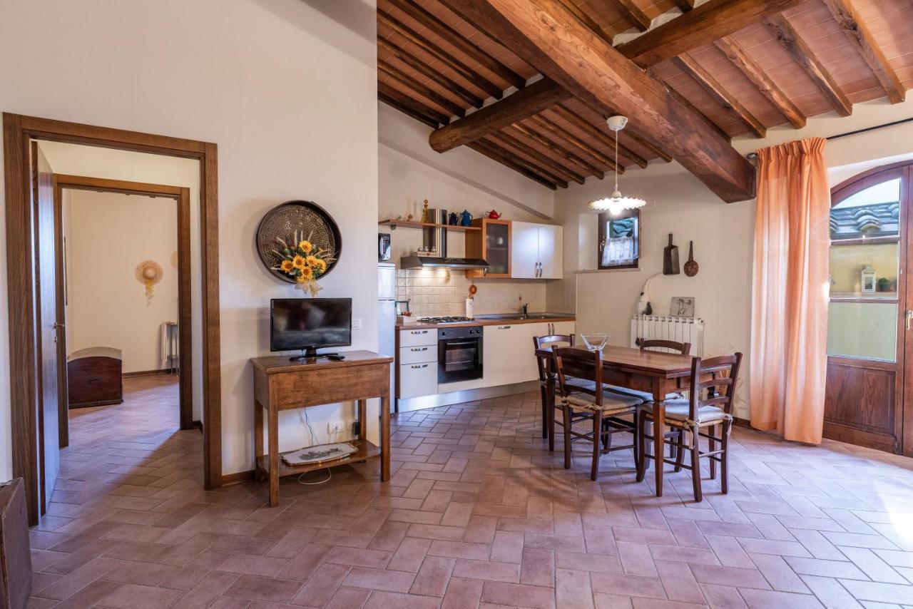 Appartamenti Le Ginestre Lupompesi Exterior foto